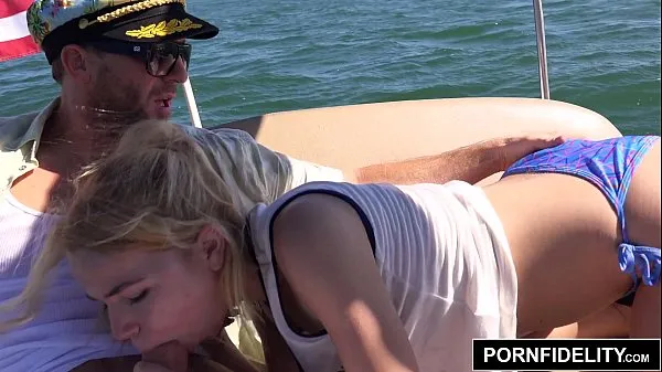 HD PORNFIDELITY Alina West follada por el culo en un barco conduce películas