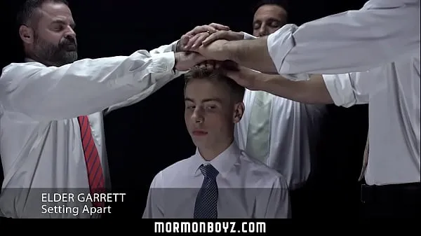 HD Missionary Boys - L'anziano Garret riceve più cazzi durante un rituale segretoproduci film