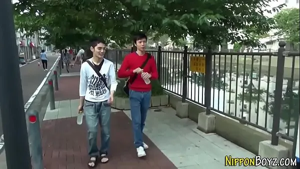 Filmy z jednotky HD Asian twink cum covered