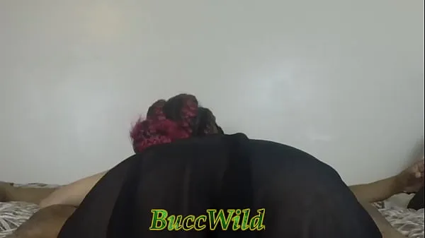 Films Becky BuccWild aime la charge dans le cul HD HD