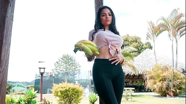 HD-CARNE DEL MERCADO - Junge Latina Mila Garcia lässt sich abholen und fickenDrive-Filme