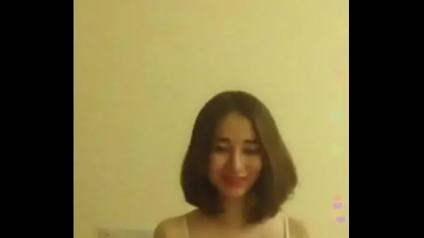 Ổ đĩa HD Nhung Hani dance with her big boobs Phim