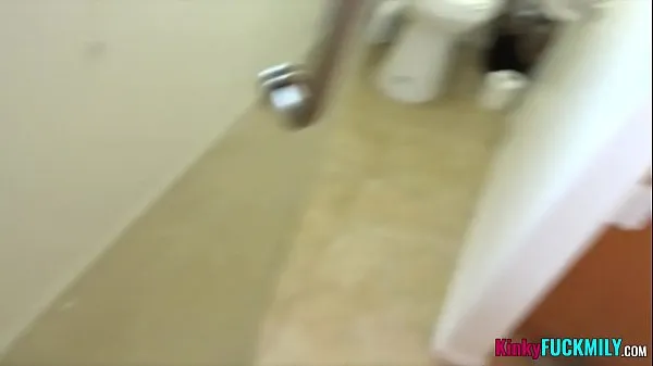 Filmy z jednotky HD FULL SCENE on - This is such a sin, but I just can't help it, I wanna fuck my stepsister again and again and have her eat my cum like a whore