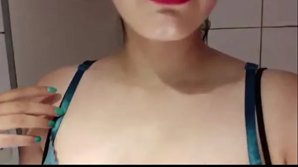 HD Cute girl showing her boobs drive Movies