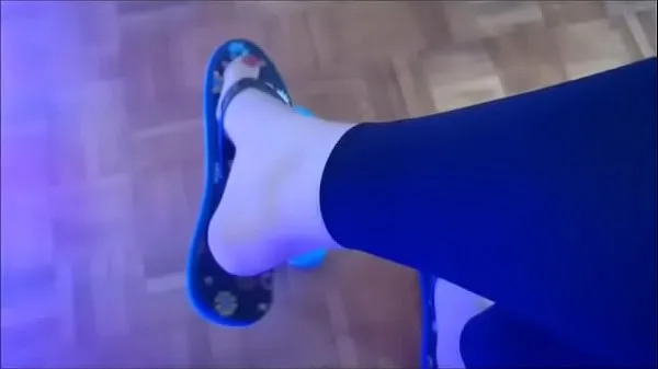 HD Nicoletta's fantastic feet in flip flops to lick and worship everyone drive Movies