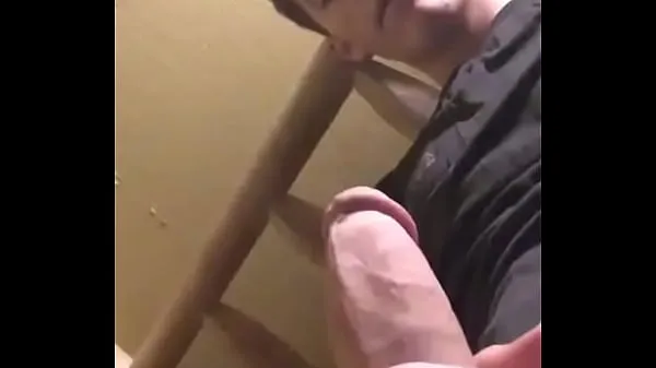 Ταινίες δίσκου HD young man jacking off