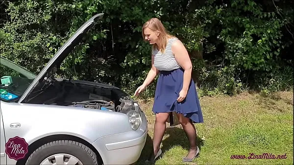 HD Explotado cuando el coche se avería !!! ¡De repente me folla sin condón conduce películas