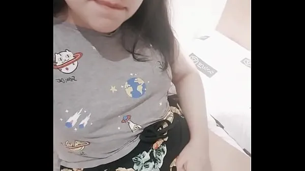 HD Cute petite girl records a video masturbating - Hana Lily drive Movies