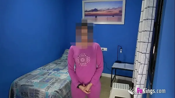 HD Morenita tímida graba a su amiga calzándose a su novio negro en su habitación conduce películas