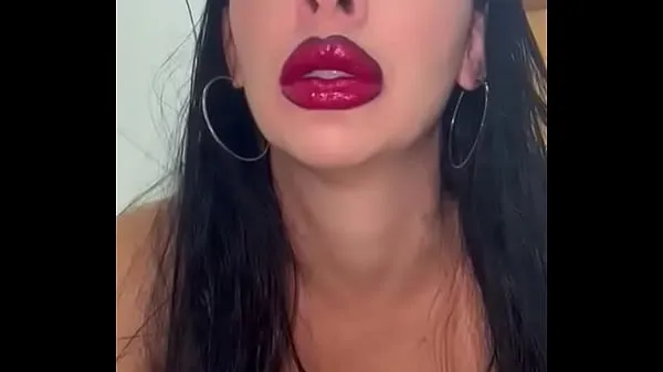 Ταινίες δίσκου HD Putting on lipstick to make a nice blowjob