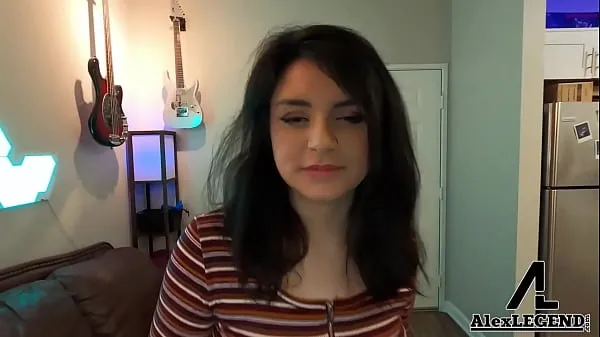 HD La figa pelosa Leda Lathoria ha un debole per i ragazzi sposati, quindi non vede l'ora di succhiare e scopare la carne spessa di Alex Legend fino a quando un creampie non esce dalla sua figa! Video completo e altre ragazzeproduci film