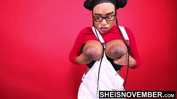 أفلام عالية الدقة I'm Erotically Posing My Large Natural Tits And Huge Brown Areolas Closeup Fetish, Bending Over With My Big Boobs Bouncing, Petite Busty Black Babe Sheisnovember Jiggling Her Curvy Bomb Shells While Bent Down, Sat In Overalls on Msnovember تعمل بمحرك