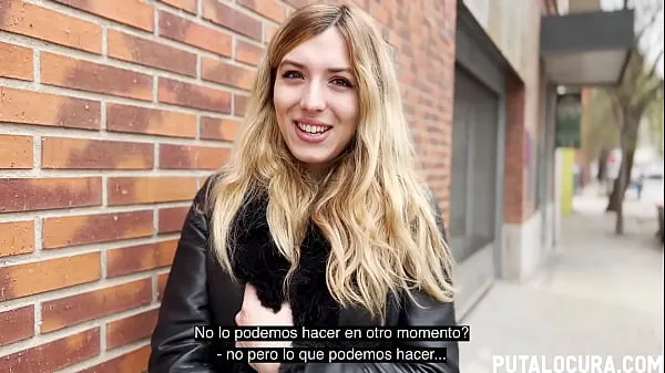 HD Adorable rubita es seducida en la calle con dinero para hacer sexo conduce películas