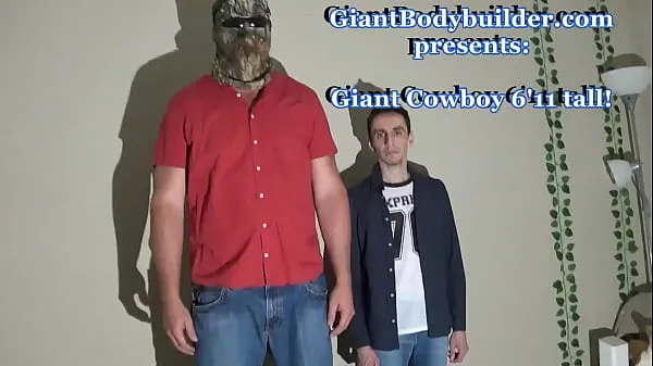 HD The Giant Cow boy, 6'11" tall beefy Cowboy dominate, lift & fuck his boyfriend-stasjoner filmer