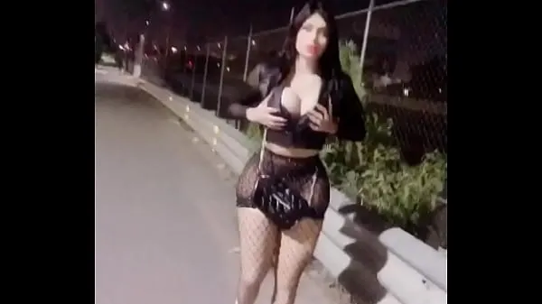 Ổ đĩa HD SHOWING HER TITS AND ASS IN PUBLIC Phim