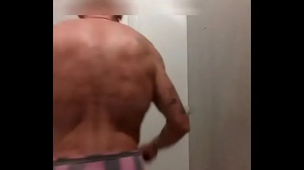 HD I jerk off and cum in the shower at the gym-filmer