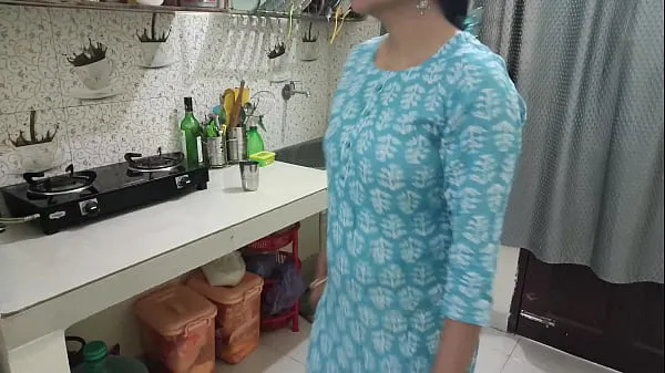 HD Desi madrasta indiana fodeu muito na cozinha vídeo hindi completo madrasta de peitos grandes gera filmes