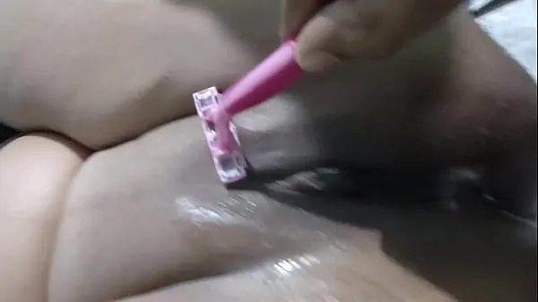 HD Pussy shaving of Desi wife memandu Filem