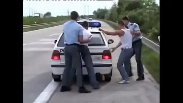 HD Prisoner lets the police eat 드라이브 동영상