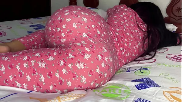 HD I can't stop watching my Stepdaughter's Ass in Pajamas - My Perverted Stepfather Wants to Fuck me in the Ass Filmleri Sürdürün