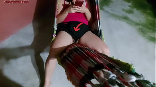 Ổ đĩa HD Distracted stepmother doesn't notice her pussy outside her shorts while she's in the hammock and makes me have an erection Phim