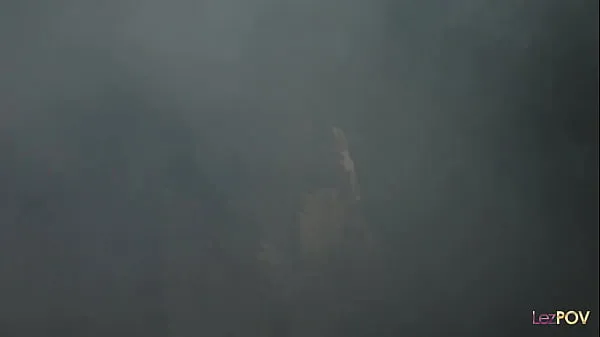 HD Sizzling hot lesbians got naked in the drop top car and started munching on each others cunts. Slurping them all up, they got their orgasm and had to have a cigarette after the fuck mendorong Film