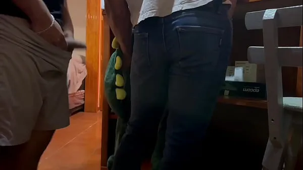 HD What better way to spend February 14th than with a tight, hard ass to penetrate and empty my entire manhood Filmleri Sürdürün